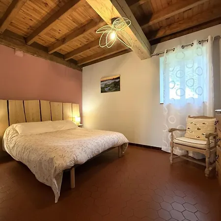 Chez Escarain Сasa de vacaciones *