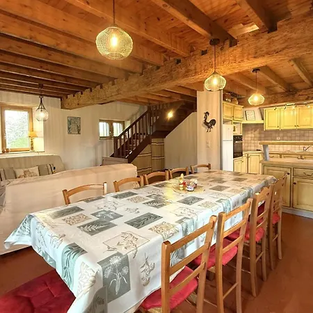 Chez Escarain Сasa de vacaciones *